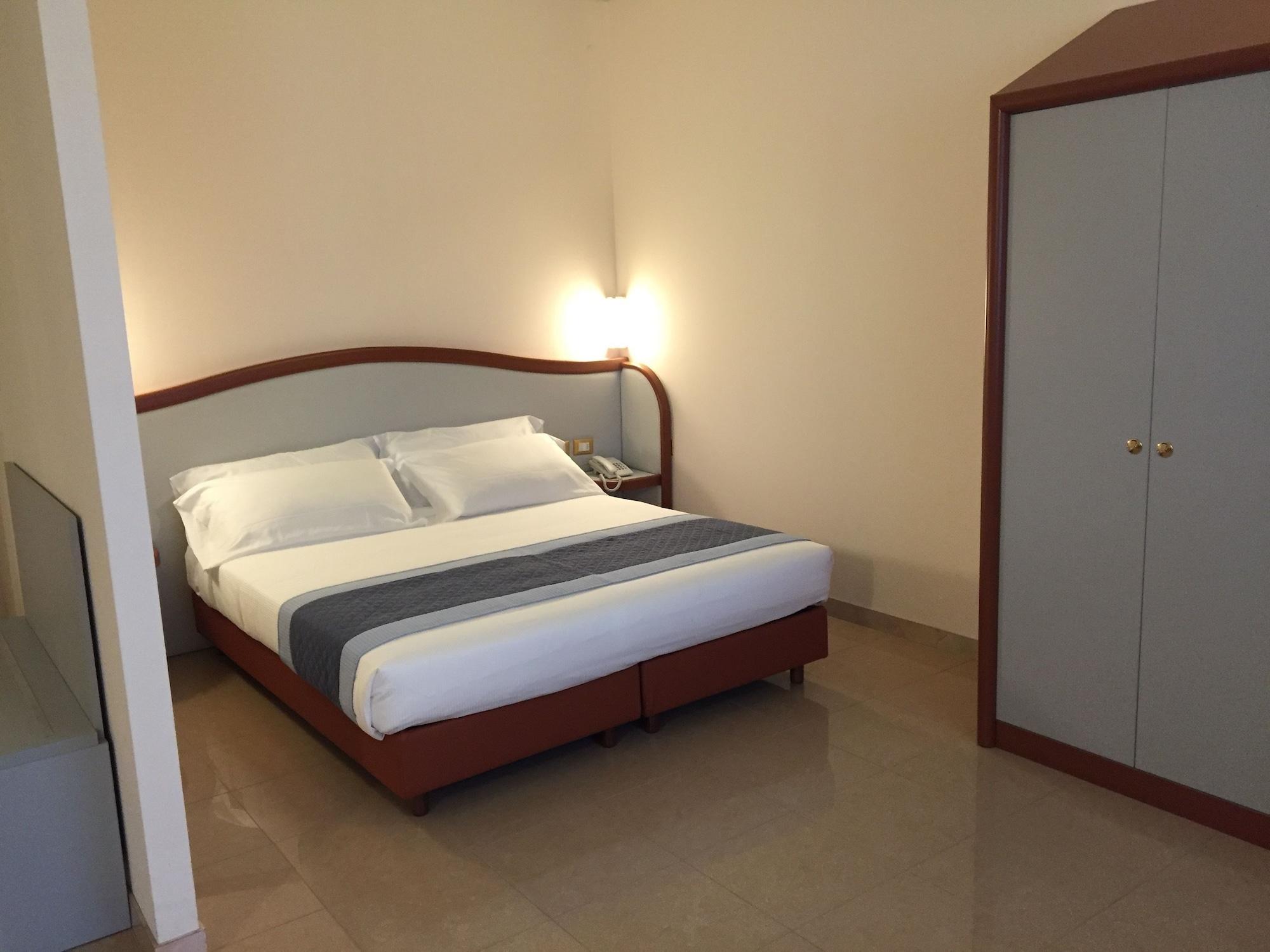 Hotel Verdi فيتشنزا المظهر الخارجي الصورة